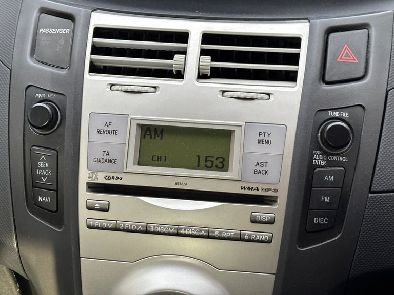 2008 Toyota Yaris 1.0 VVT-i TR 3dr HATCHBACK Petrol Manual