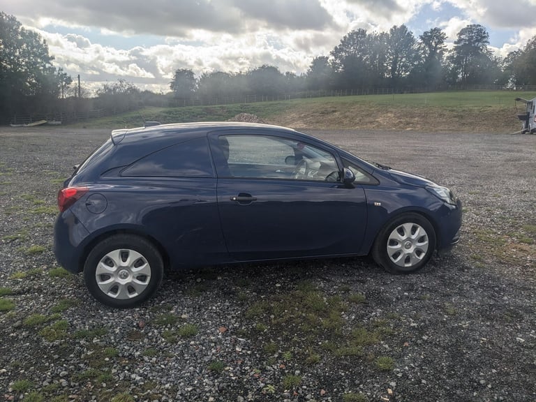 corsa van,euro6, done 109k, f/s/h, any inspection welcome £2495 no vat px poss