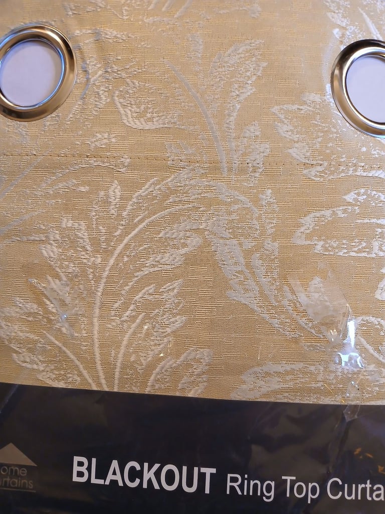 BRAND NEW IN PACK THERMAL BLACKOUT RING TOP CURTAINS