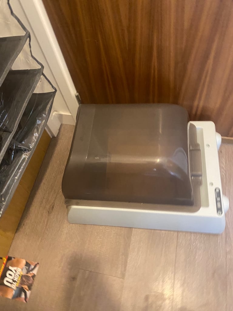 Automatic Cat Litter Box with Extras & Free Litter