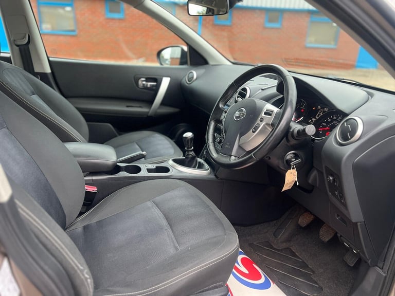 2011 Nissan Qashqai 1.5 dCi Acenta 2WD Euro 5 5dr HATCHBACK Diesel Manual