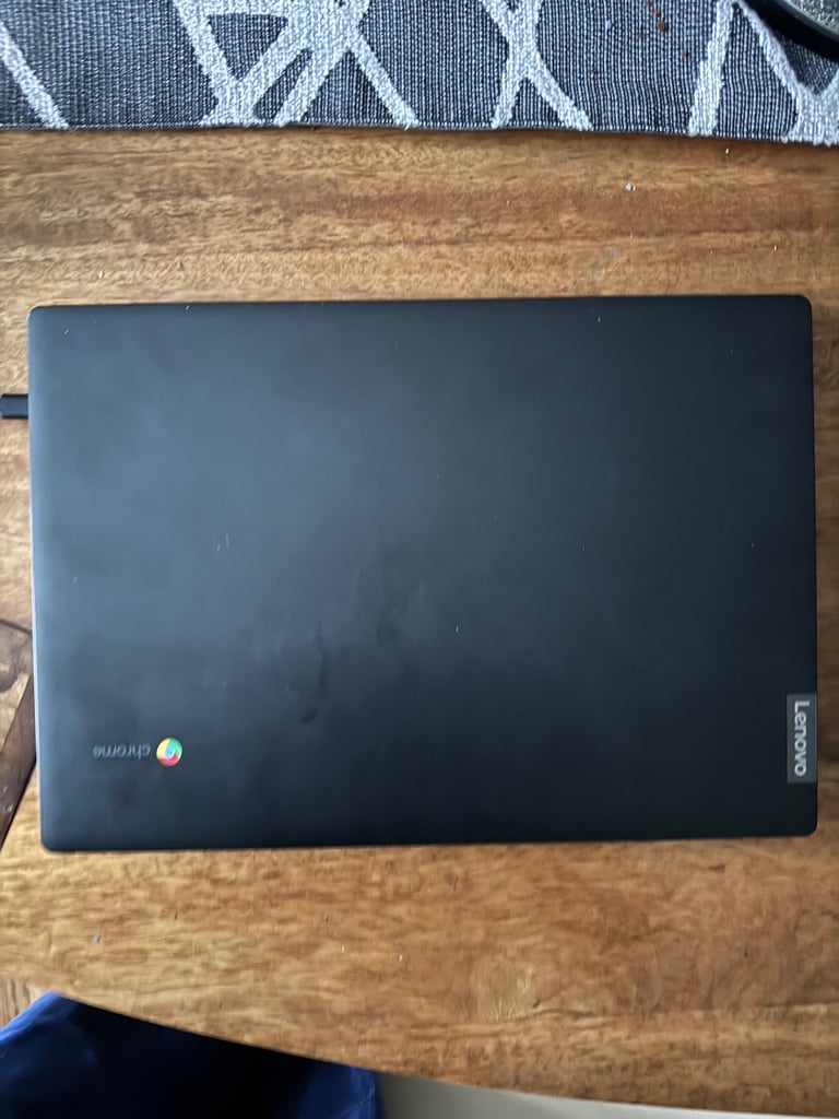 Lenovo Chromebook 14” plus Bag