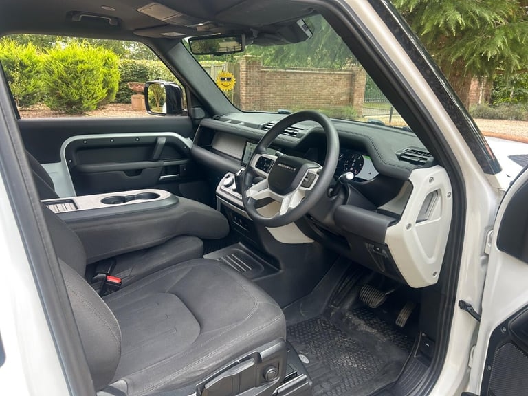 LAND ROVER DEFENDER 90 3.0 D200 MHEV 2021