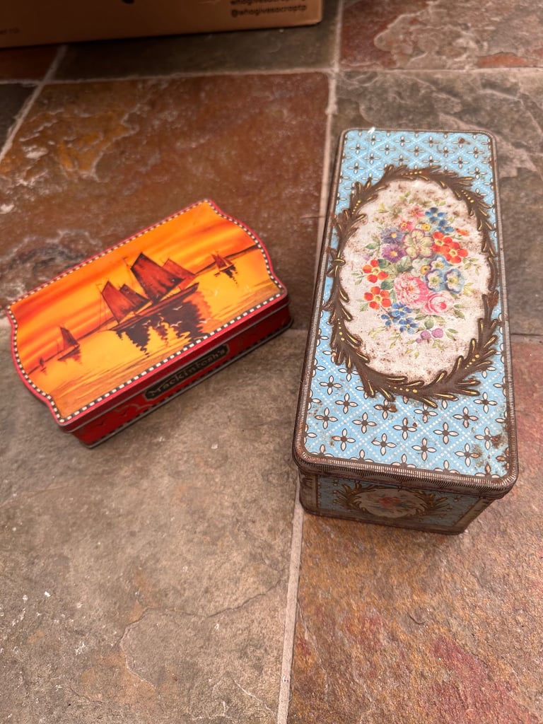 Bulk Lot: 45 Vintage Tins 