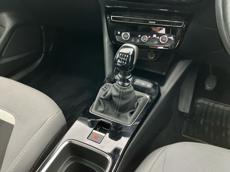 2021 Vauxhall Mokka Mokka 1.2 Turbo 100 Elite Nav 5dr Hatchback SUV PETROL Manual