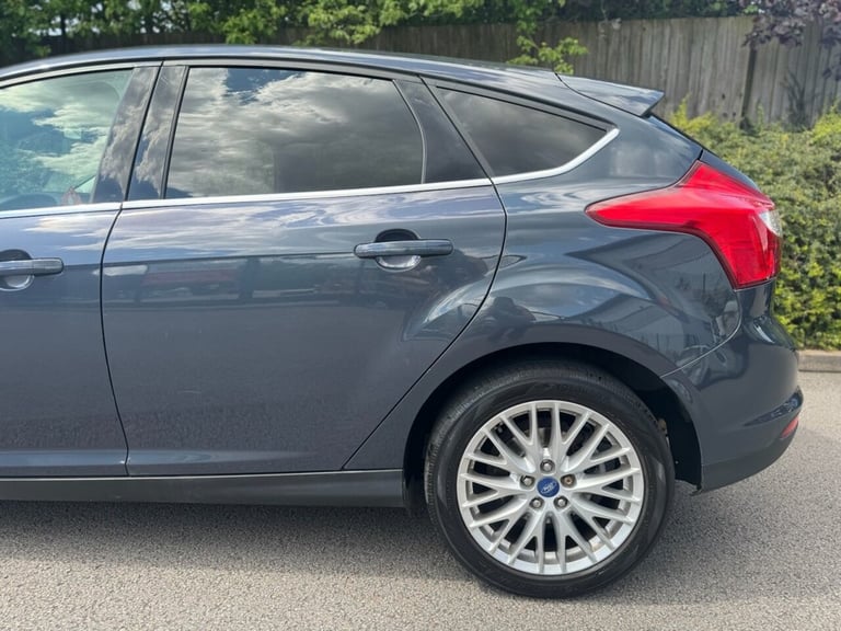 2013 Ford Focus 2.0 TDCi Zetec 5dr Powershift HATCHBACK DIESEL Automatic