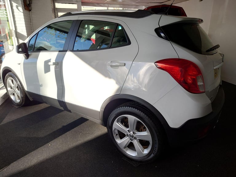 2014 Vauxhall Mokka 1.6 Exclusiv 2WD Euro 5 (s/s) 5dr HATCHBACK Petrol Manual
