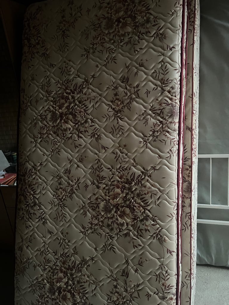 Single bed with mattress