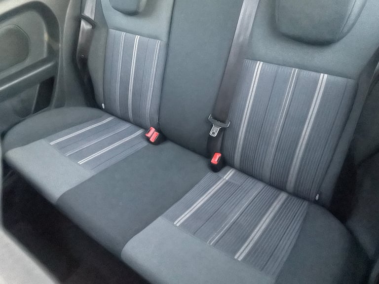 FORD FIESTA 1.2 STYLE 58 REG GREEN 3 DOOR SERVICE HISTORY 11 MONTHS MOT LOW INSURANCE 48+MPG