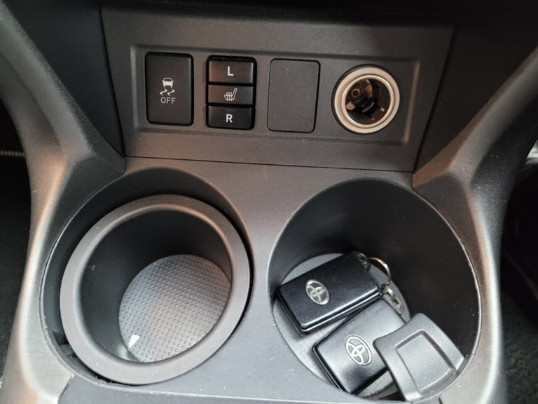 2012 Toyota RAV4 2.2 D-4D XT-R 5dr ESTATE DIESEL Manual