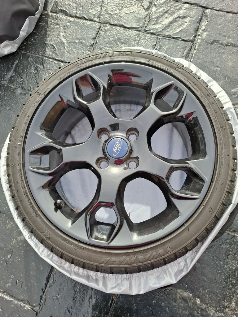 image for Fiesta alloys and tyres
