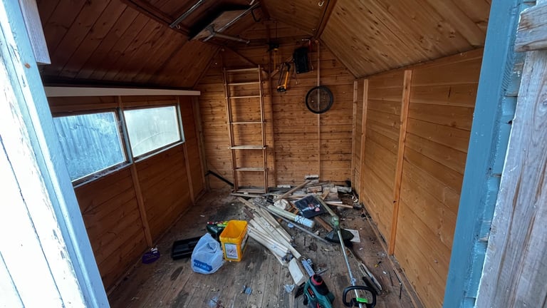 Free barn style shed. Must be gone on this Saturday morning 25th oct