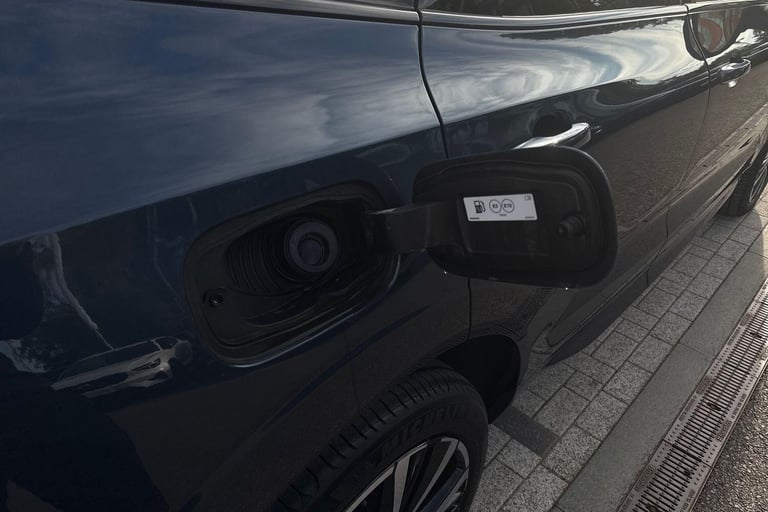 2023 Volvo XC60 2.0 B5 MHEV Ultimate SUV 5dr Petrol Hybrid Auto AWD Euro 6 (s/s) (250 ps) ESTATE ...
