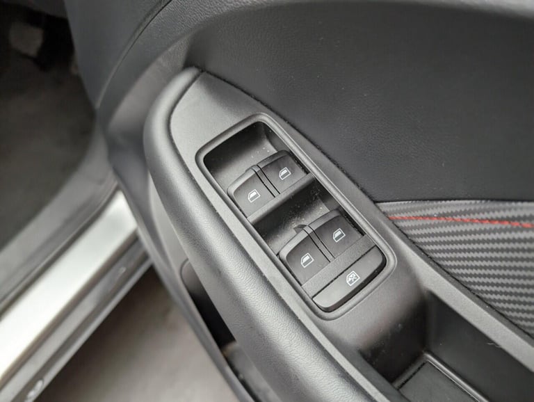 2021 MG MG ZS 1.0 T-GDI Exclusive SUV 5dr Petrol Auto Euro 6 (111 ps) 10.01IN TOUCHSCREEN HATCHBA...