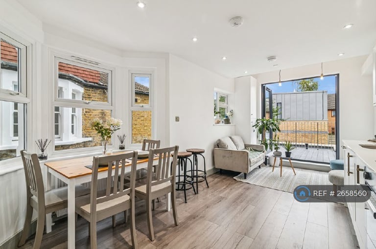 2 bedroom flat in Westcote Road, London, SW16 (2 bed) (#2658560)