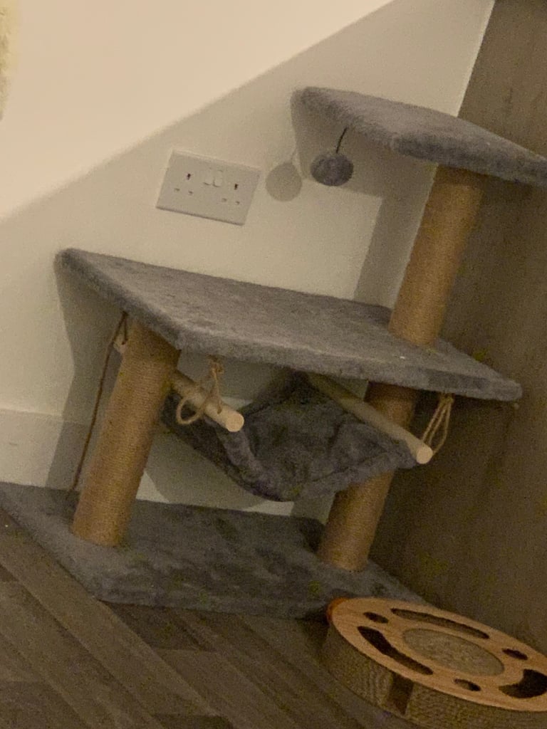 Cat tree 