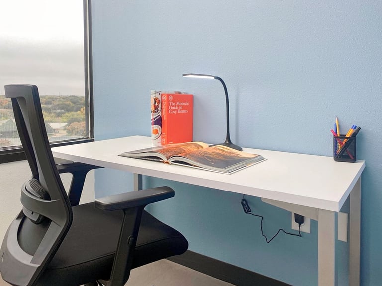 Lydney - GL15 5HE, Access to professional office space for 3 people in HQ King's Buildings