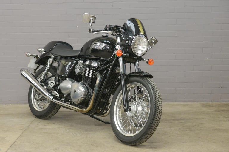 2014 Triumph Thruxton 900 865