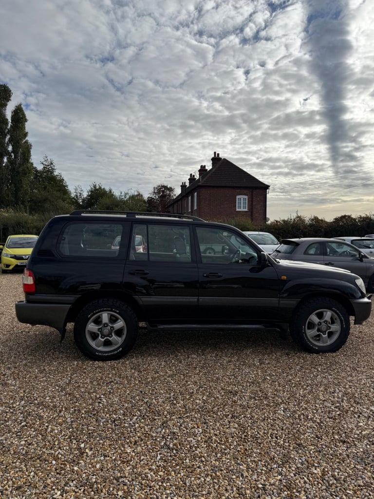  Toyota Land Cruiser Amazon 4.2 TD SUV 5dr Diesel Automatic (282 g/km, 201 bhp) Diesel Automatic