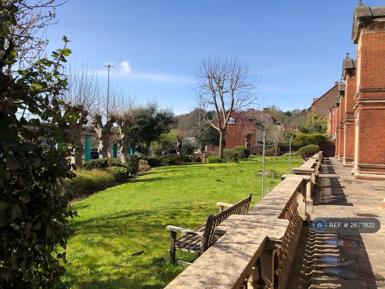 Studio flat in Haberfield House, Bristol, BS8 (#2677822)