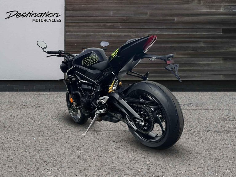 2025 Triumph Street Triple 765 RS PREMIUM COLOUR Petrol black 6 Speed