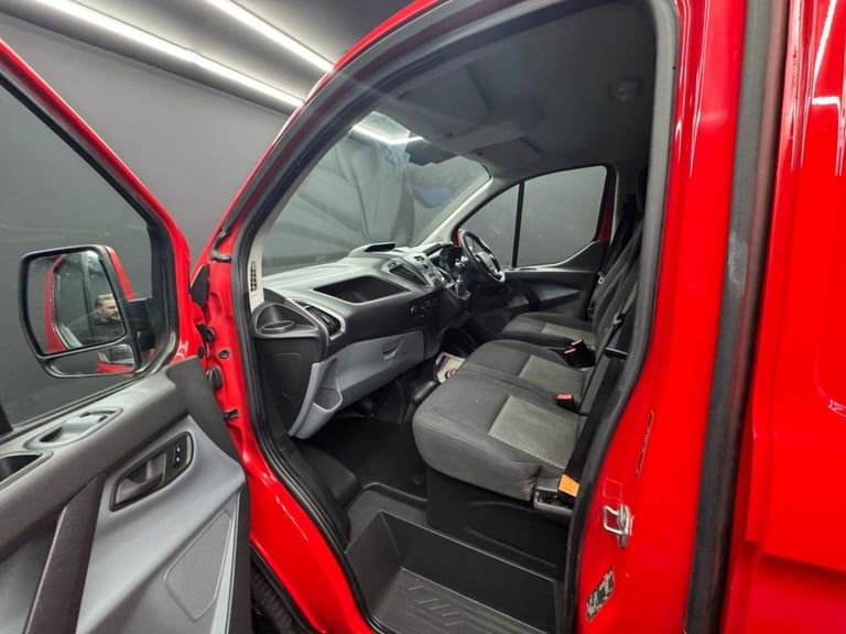 2017 Ford Transit Custom 2.0 TDCi 105ps Low Roof Van PANEL VAN DIESEL Manual