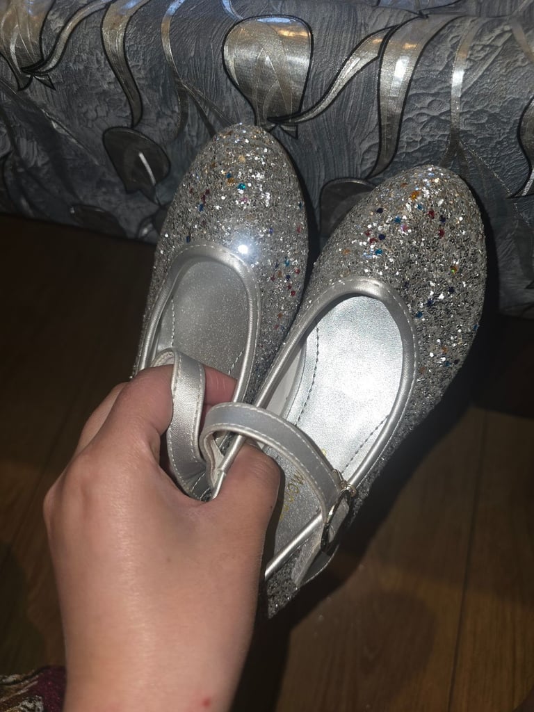 image for Girl Sandals