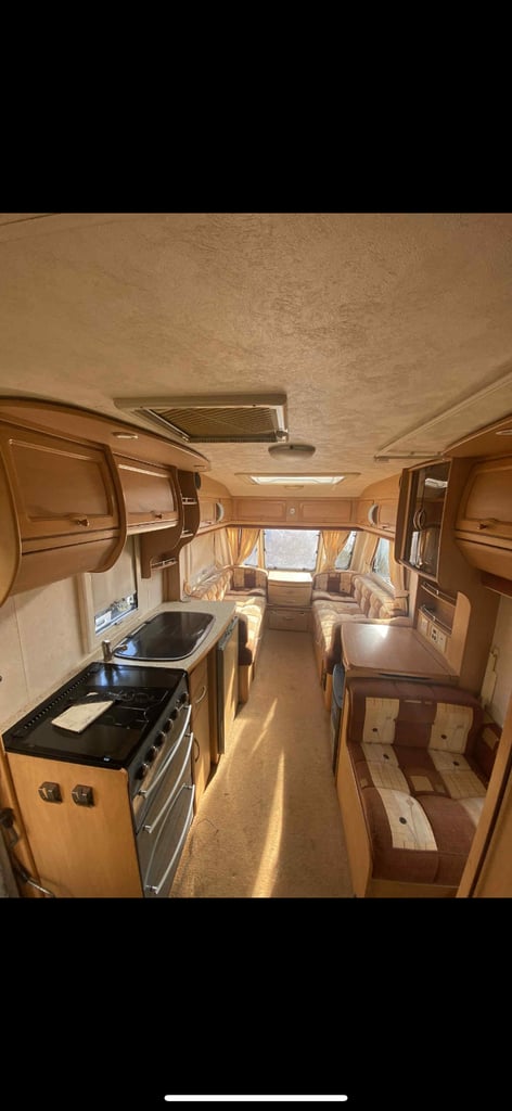 2005 coachman vip 520/4