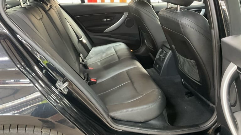 2018 BMW 3 Series 2.0 330e 7.6kWh M Sport Saloon 4dr Petrol Plug-in Hybrid Auto Euro 6 (s/s) Salo...