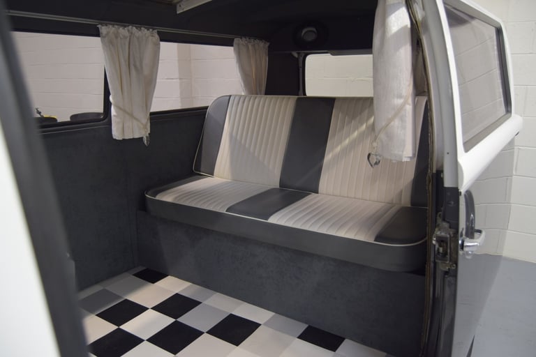 1970 Volkswagen Camper Classic Car