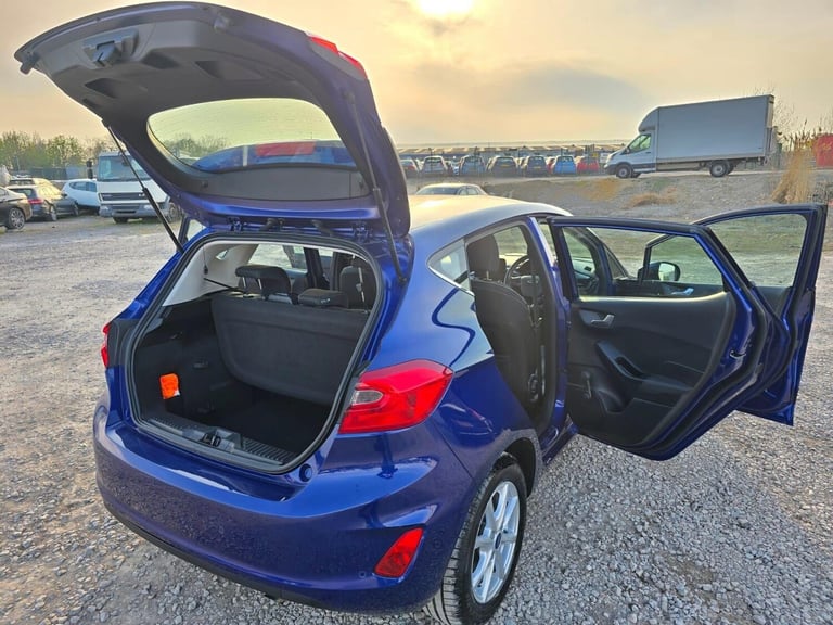 2018 Ford Fiesta 1.0T EcoBoost Zetec Auto Euro 6 (s/s) 5dr Hatchback Petrol Automatic