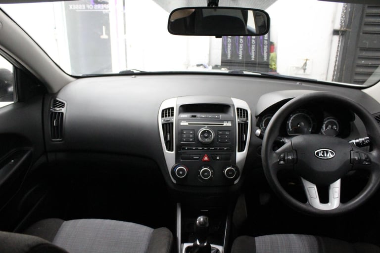 2010 Kia Ceed 1.4 1 Euro 4 5dr HATCHBACK Petrol Manual