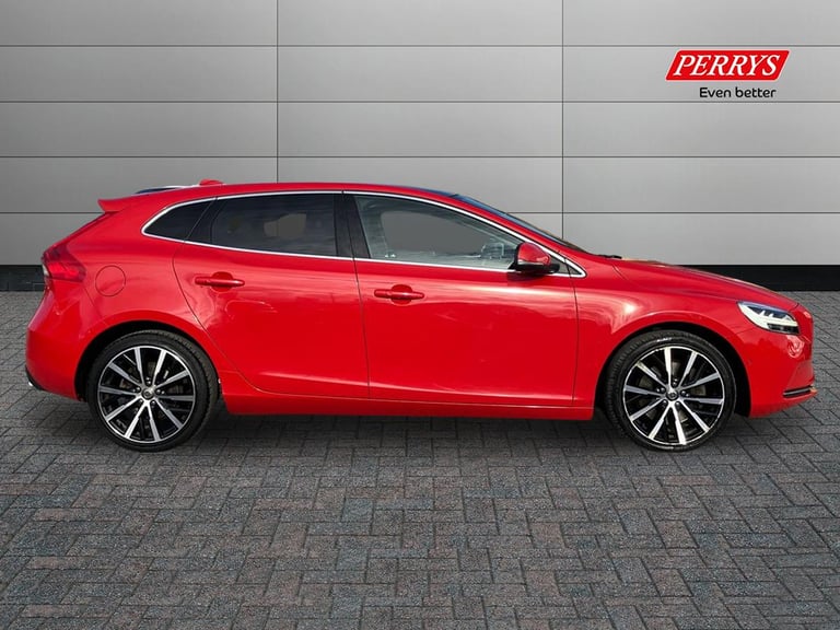 2019 Volvo V40 D3 [4 Cyl 152] Inscription Edition 5dr Geartronic Hatchback DIESEL Automatic