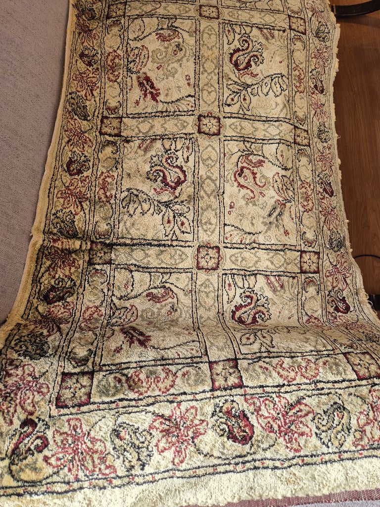 Offers welcome for this beautiful rug must go asap runner for quick sale 