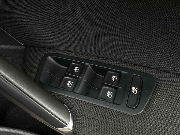2018 Volkswagen Golf 1.6 TDI SE 5dr DSG [Nav] ESTATE Diesel Automatic