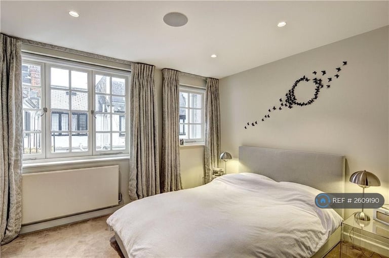 3 bedroom house in De Vere Cottages, London, W8 (3 bed) (#2609190)