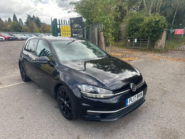 image for 2017 Volkswagen Golf 2.0 TDI BlueMotion Tech GT Euro 6 (s/s) 5dr HATCHBACK Diesel Manual