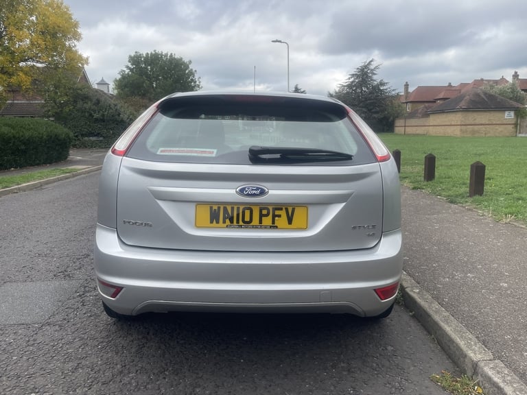 FORD FOCUS 1.6 Style 2010