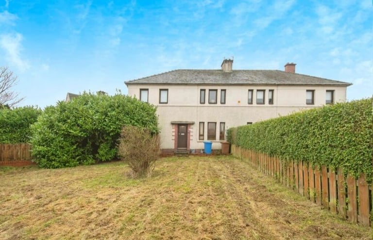 2 bedroom Lower Cottage