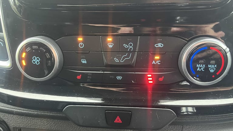 2021 Ford Transit Custom 2.0 EcoBlue 130ps Low Roof Limited Van Van Diesel Manual