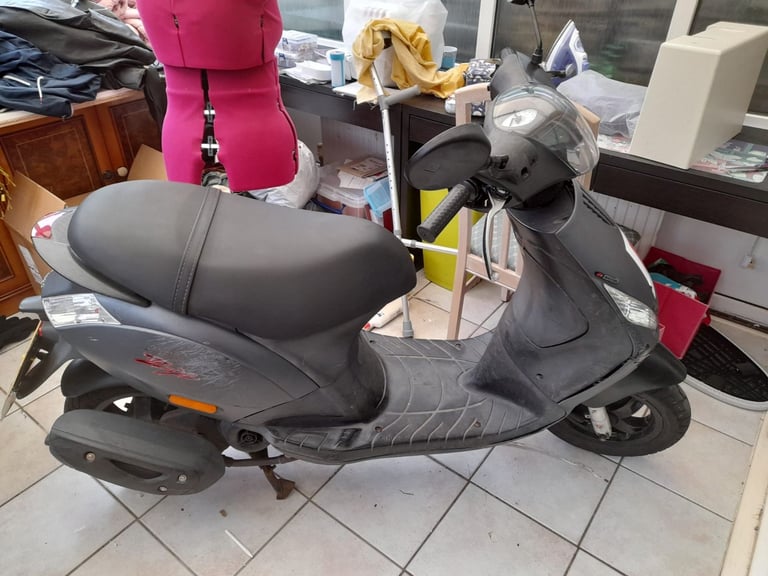 2018 Piaggio 2018 piaggio zip 50 49cc learner legal moped