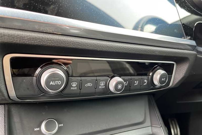 2022 Audi Q3 35 TFSI Black Edition 5dr S Tronic ESTATE PETROL Automatic