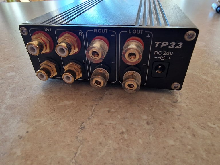 TOPPING headphone amplifier TP22, cables & power Supply