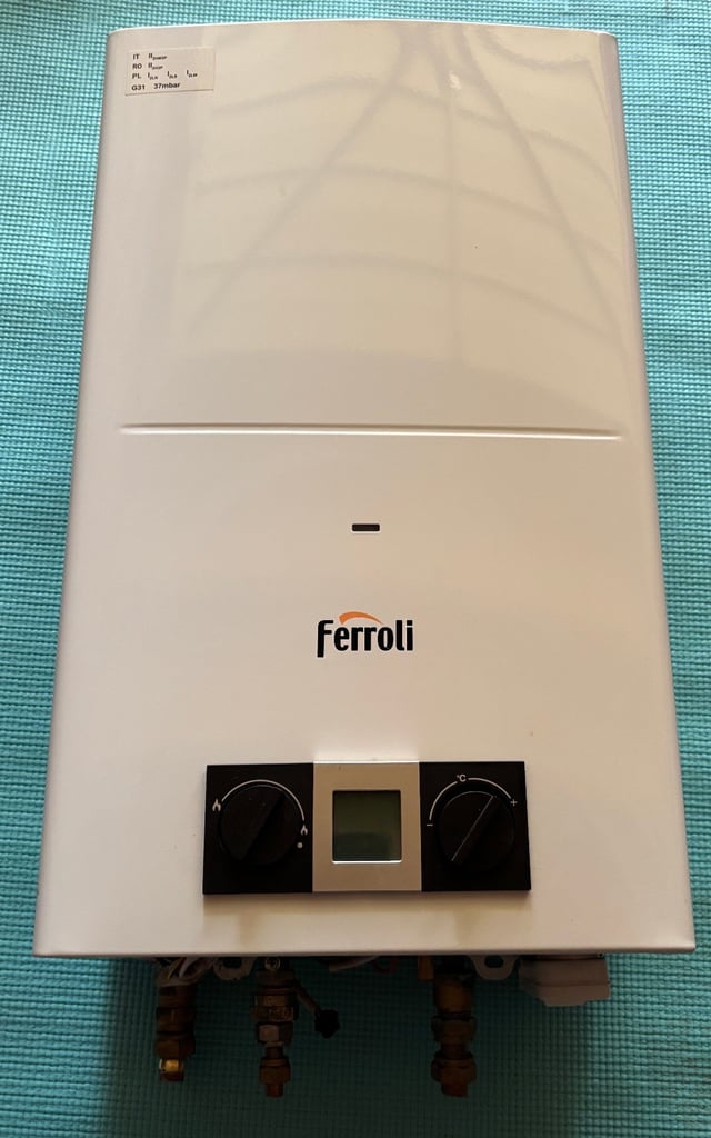 image for Ferroli Pegaso Eco 6 LPG Gas Water Heater 