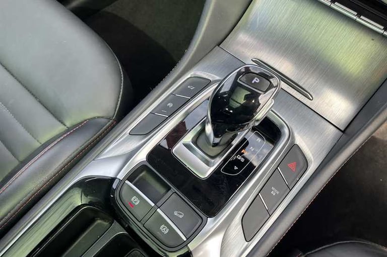 2021 MG MG HS 1.5 T-GDI Exclusive SUV 5dr Petrol DCT Euro 6 (s/s) (162 ps) SUV Petrol Automatic
