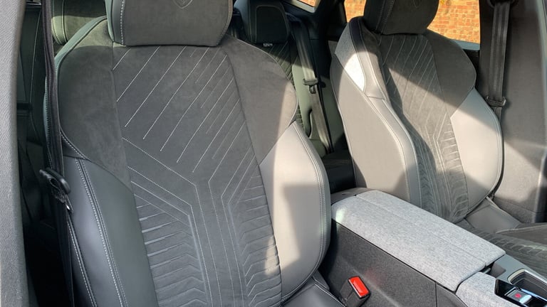 2024 Peugeot 3008 1.2 HYBRID GT SUV 5dr Petrol Hybrid e-DSC6 Euro 6 (s/s) (136 ps) SUV Hybrid Aut...