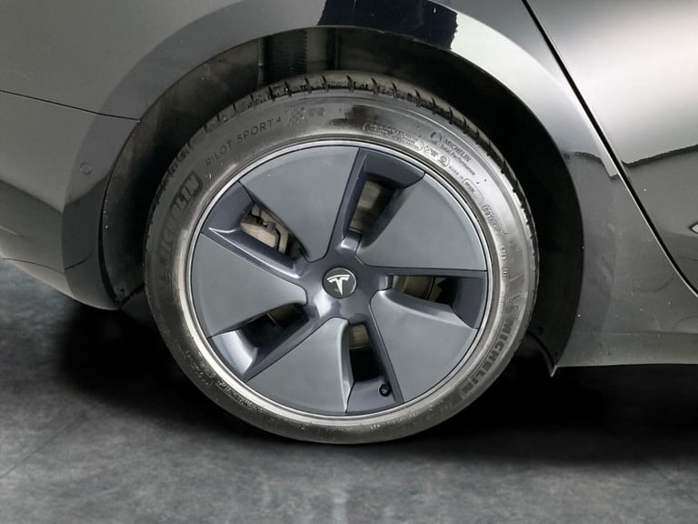 2021 Tesla Model 3 Long Range AWD 4dr Auto SALOON ELECTRIC Automatic