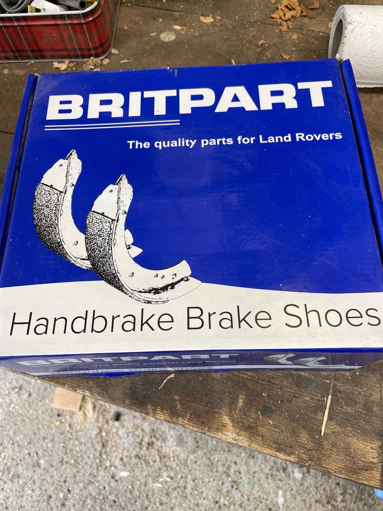 Landrover series front brake shoes