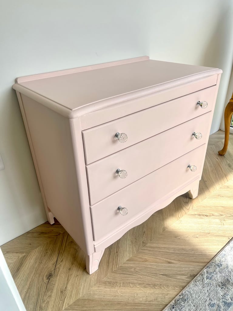 Pink chest of drawers
