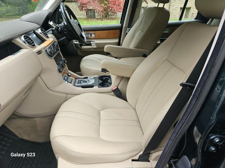 2013 Land Rover Discovery 3.0 SDV6 255 XS 5dr Auto ESTATE DIESEL Automatic